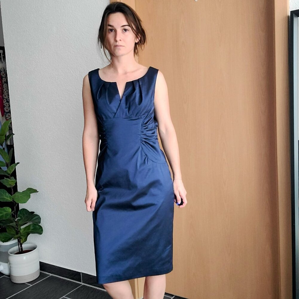 Adrianna Papell Taffeta Metallic Navy Blue Sleeveless Knee Length Evening Dress - Picture 12 of 13